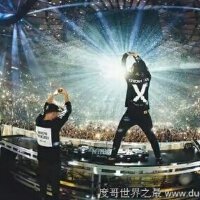 抖腿开始了！