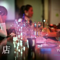 酒吧慢摇