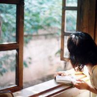那些动人的歌曲啊，来来回回仍念记……