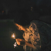 深夜睡不着的我和你