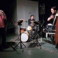 New Klezmer Trio图集