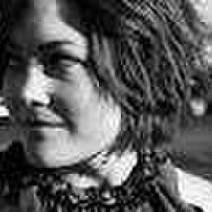 Sara Watkins写真图片