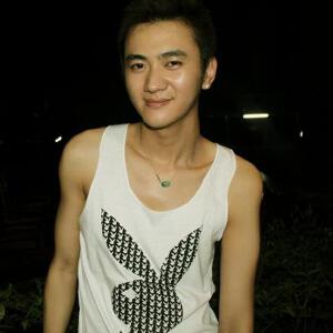 余炳軒寫(xiě)真圖片