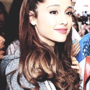 Ariana Grande写真图片