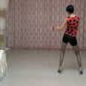 李虹广场舞 快节奏动感摇摆舞-制编、表演：李虹 -