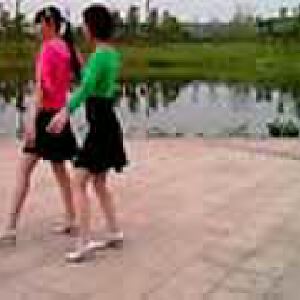 魚開心廣場(chǎng)舞，藕斷絲連